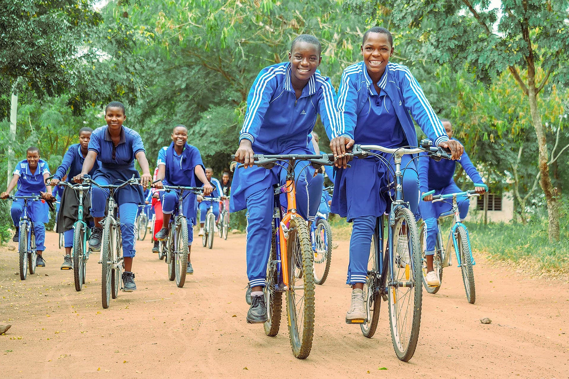 Gebrauchte Velos erleichtern das Leben in Afrika.