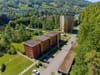 Die Häuser zwischen Wald (rechts) und Sihl (links) werden abgerissen. Der neue Turm wird zehn Meter höher als der heutige.