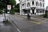Auf mehreren Strassen im Thalwiler Zentrum herrscht für Autos ein Einbahnregime. Zweiräder dürfen jedoch in beide…