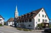 Die Feuerwehr rettete das historische Haus an der alten Landstrasse im Sommer 2023. Bald soll es renoviert werden.
