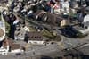 Die Strassen im mehrspurigen Kreuzungsbereich von Bahnhofstrasse und Dorfstrasse werden schmaler, die Trottoirs breiter.…