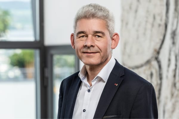 Der Gemeinderat wisse sehr wohl um die Sorgen der Familien, sagt Schulpräsident Thomas Hunziker.