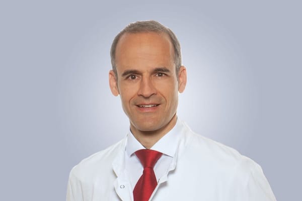 Neben seiner klinischen Tätigkeit engagiert sich Michael Osthoff in der Aus- und Weiterbildung sowie in verschiedenen…