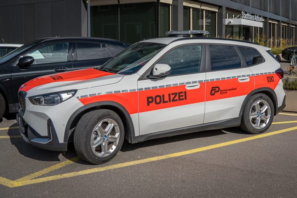 Die Kantonspolizei stellte mehrere Kilo Drogen sicher.