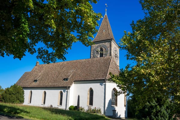 Das Schweizer Fernsehen ist am Sonntag in Kilchbergs Kirche zu Besuch.