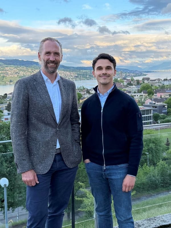 Karl Theiler (links) und Raphael Hammer leiten die FDP Thalwil gemeinsam.