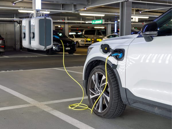 Da viele nicht zu Hause laden können, baut die Gemeinde Rüschlikon öffentliche Elektro-Ladestationen.