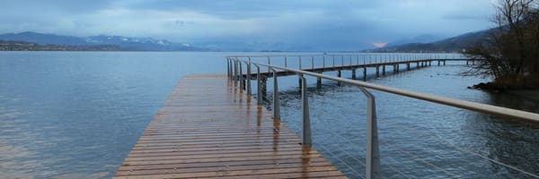 Für den Bau von Seeuferwegen (im Bild der Abschnitt Richterswil – Wädenswil) soll nicht mit einem Spezialfonds finanziert…